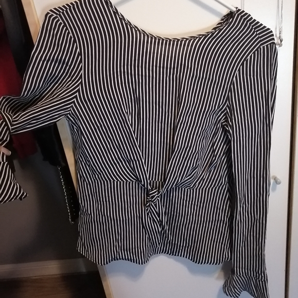 Zara blouse - beautiful - peplum - bell sleeves - Picture 7 of 12